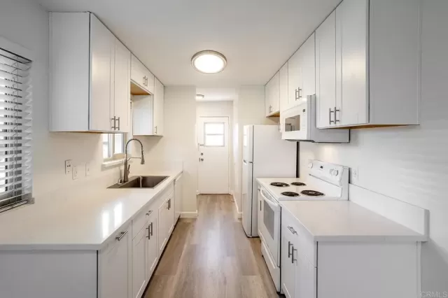 MLS: NDP2405182 Condo For Sale