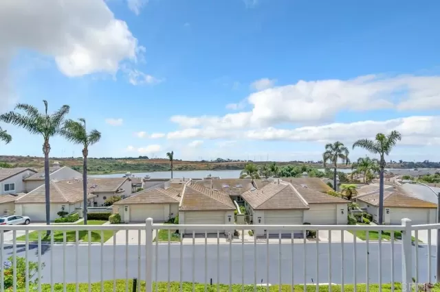 MLS: NDP2405192 Condo For Sale