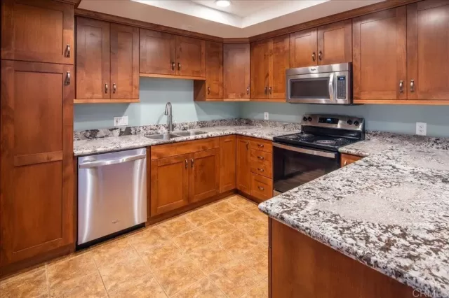 MLS: NDP2405333 Condo For Sale