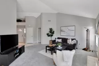 Photo #5: NDP2405447 Listing 