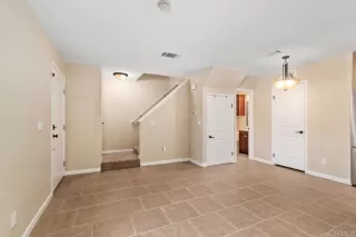 Photo #5: NDP2405668 Listing