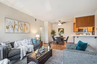 Photo #5: NDP2405696 Listing