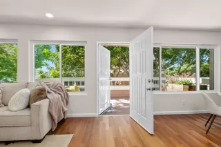 Photo #4: NDP2405889 Listing