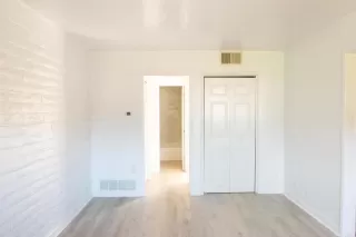 Photo #6: NDP2405917 Listing