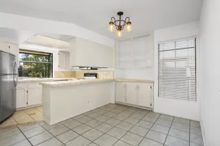 Photo #5: NDP2405963 Listing