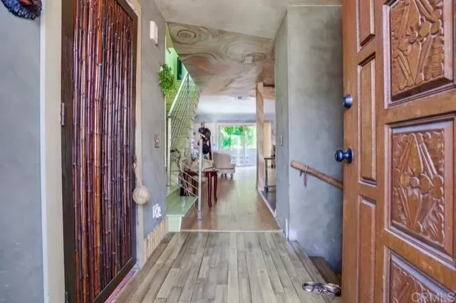 MLS: NDP2405972 Condo For Sale