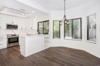 Photo #5: NDP2405977 Listing