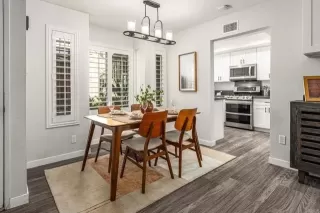 Photo #5: NDP2405991 Listing