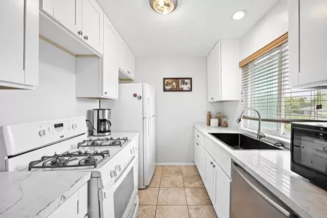 MLS: NDP2406335 Condo For Sale