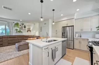 Photo #4: NDP2406671 Listing 