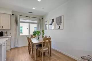 Photo #5: NDP2406671 Listing 