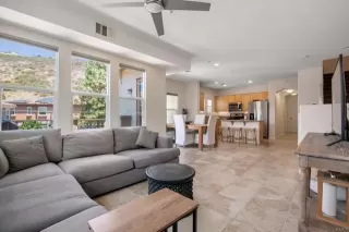 Photo #4: NDP2406771 Listing