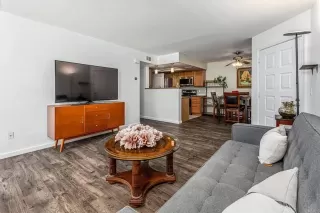 Photo #4: NDP2406989 Listing