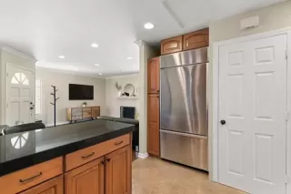 Photo #6: NDP2407074 Listing 