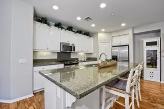 Photo #3: NDP2407239 Listing