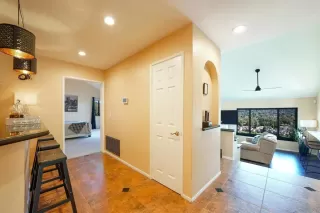 Photo #3: NDP2407315 Listing