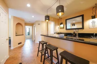 Photo #5: NDP2407315 Listing