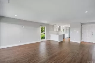 Photo #4: NDP2407365 Listing