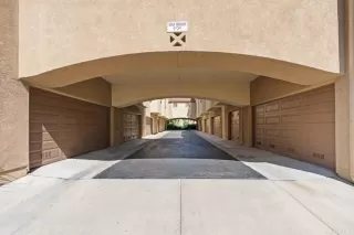 Photo #4: NDP2407438 Listing