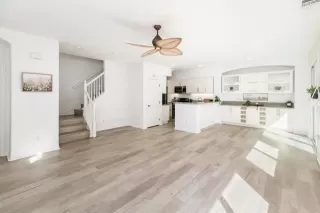 Photo #5: NDP2407590 Listing