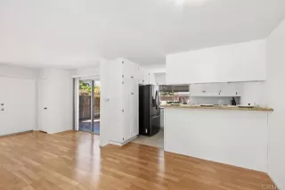 Photo #4: NDP2407629 Listing