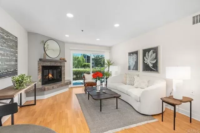 MLS: NDP2407732 Condo For Sale