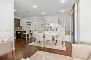 Photo #5: NDP2407734 Listing