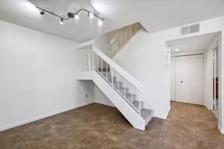 Photo #3: NDP2407761 Listing