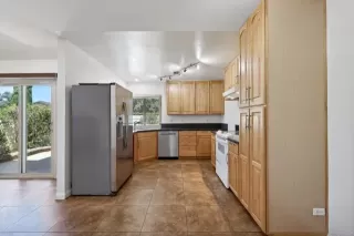 Photo #6: NDP2407761 Listing