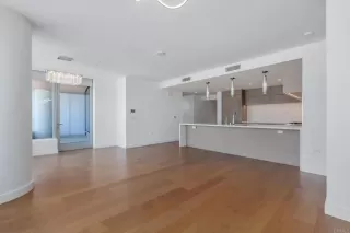 Photo #5: NDP2407779 Listing