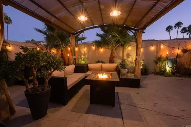 MLS: NDP2407791 Condo For Sale