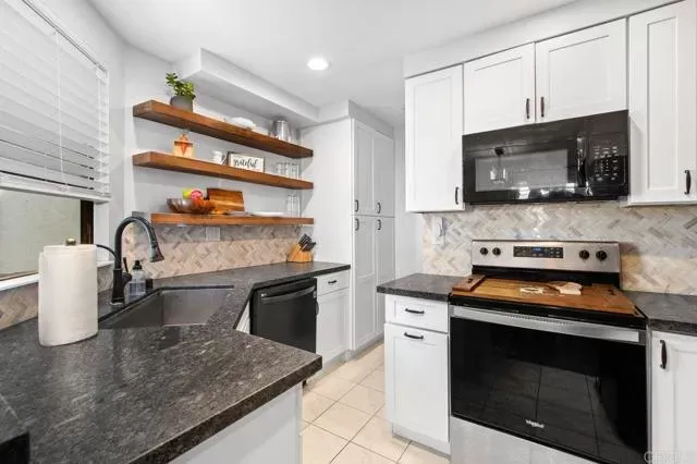 MLS: NDP2408065 Condo For Sale