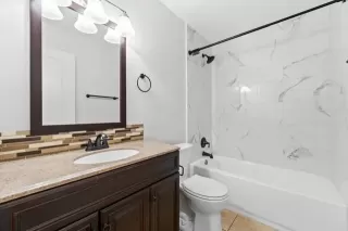 Photo #5: NDP2408371 Listing 