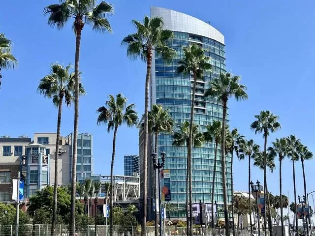 MLS: NDP2408658 Condo For Sale