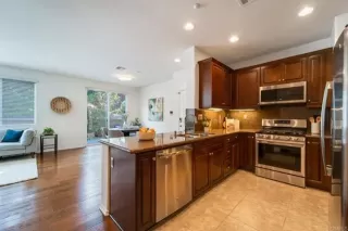 Photo #6: NDP2408694 Listing