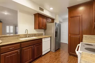 Photo #3: NDP2408790 Listing