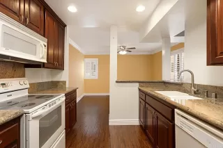 Photo #4: NDP2408790 Listing