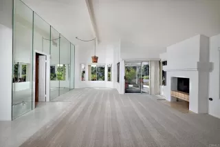 Photo #6: NDP2408792 Listing