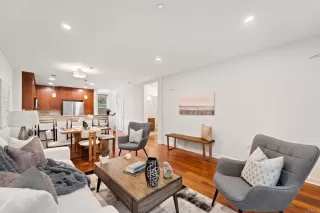 Photo #4: NDP2408829 Listing