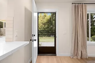 Photo #4: NDP2408847 Listing