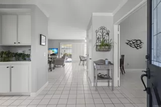 Photo #4: NDP2408860 Listing