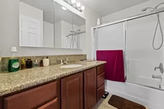 Photo #5: NDP2409264 Listing