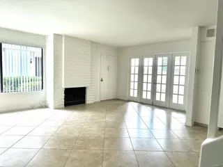 Photo #4: NDP2409296 Listing