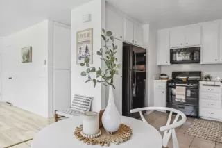 Photo #2: NDP2409391 Listing