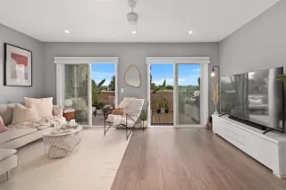 Photo #5: NDP2409595 Listing