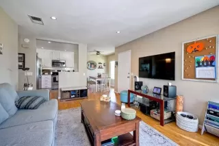 Photo #6: NDP2409607 Listing 