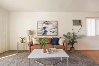 Photo #4: NDP2409703 Listing