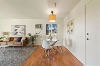 Photo #5: NDP2409703 Listing