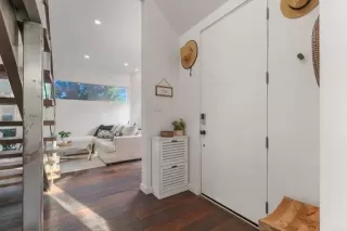 Photo #6: NDP2409780 Listing