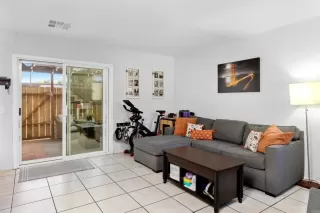 Photo #2: NDP2409866 Listing